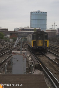 423587 