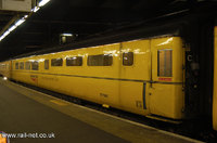 977984 